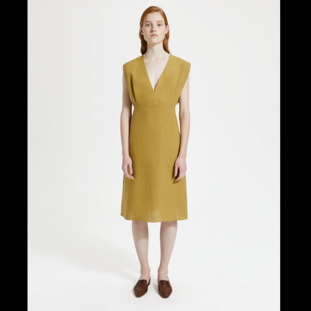 NWT $395 Theory Deep V Easy Dress in Pure Linen, Gold Moss, Size 2!